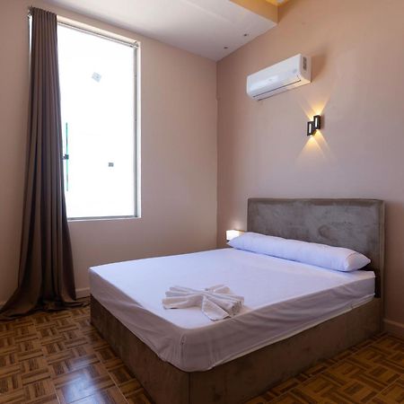 Hyat Hostel & Suites Alessandria Esterno foto