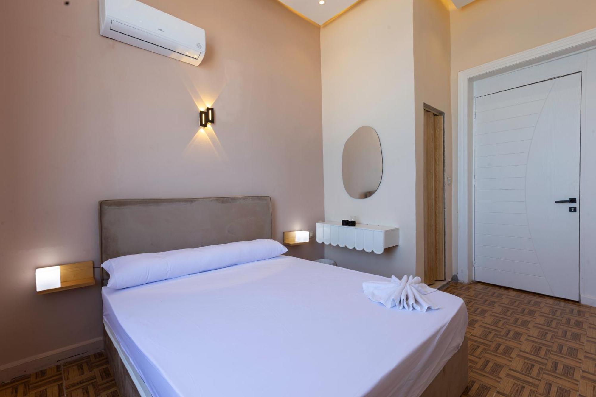 Hyat Hostel & Suites Alessandria Esterno foto