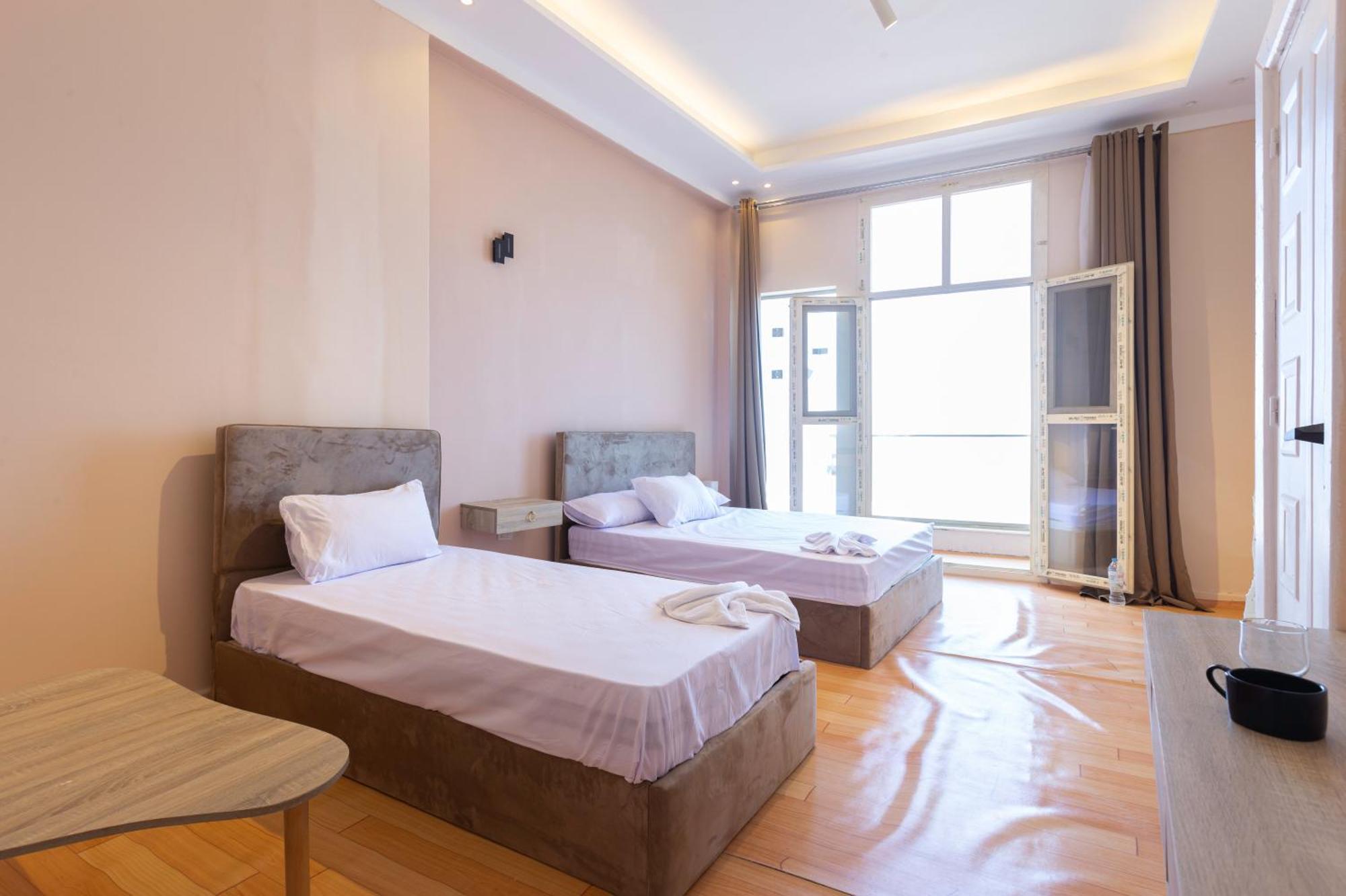 Hyat Hostel & Suites Alessandria Esterno foto